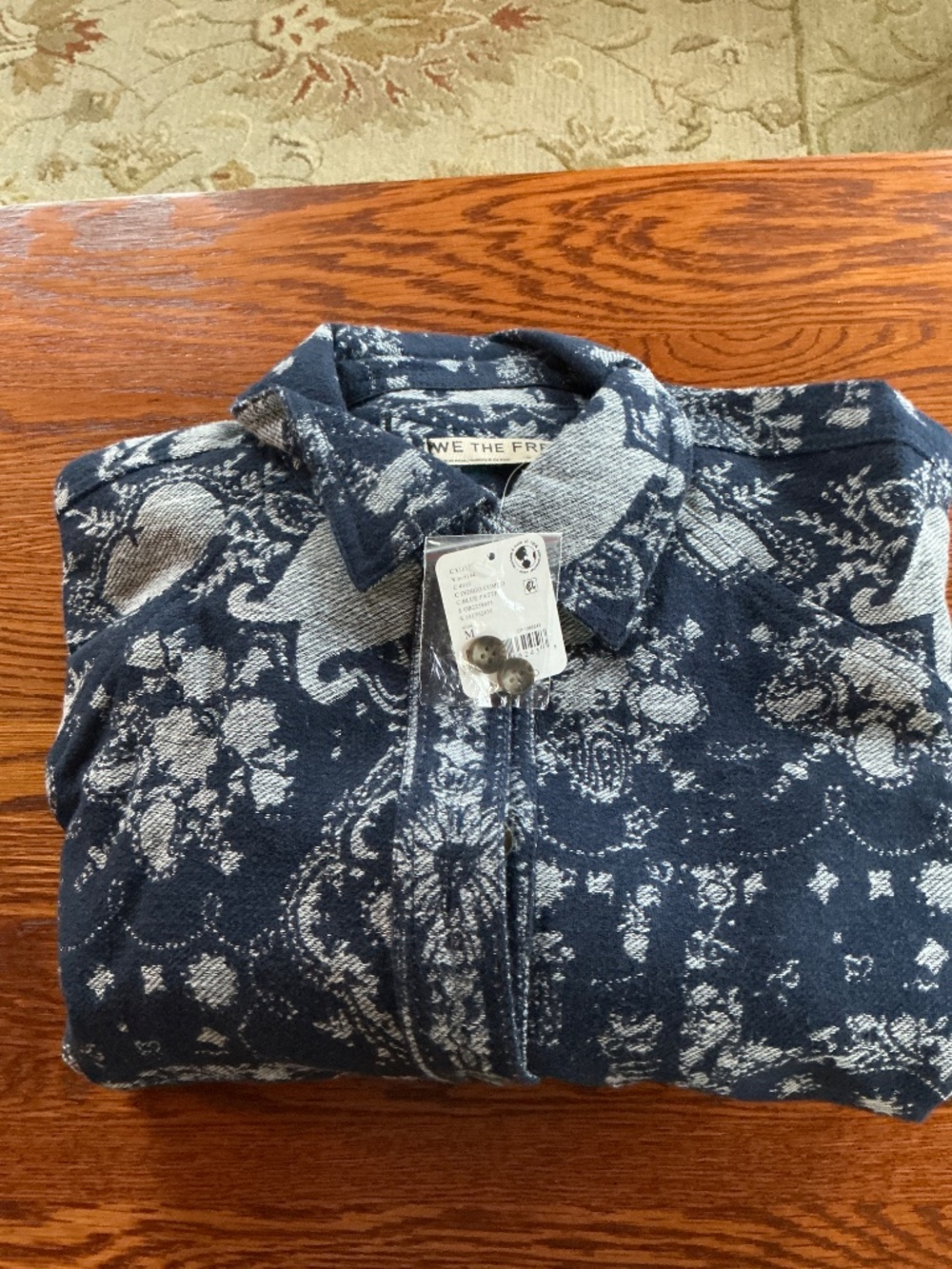We The Free Bandana Jacquard Shirt Jacket in Indigo Blue Sz M NWT $198R - Picture 10 of 11